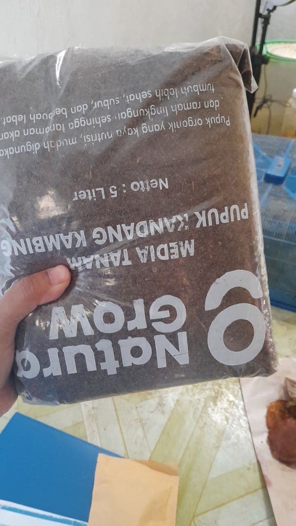 Naturagrow - Pupuk Kandang Media Tanam Kohe Kambing Murni 5 Liter